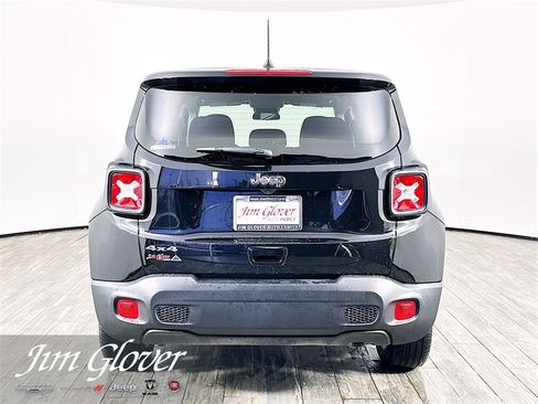 Used 2023 Jeep Renegade Latitude image 5