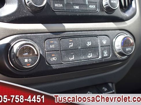 Used 2016 Chevrolet Colorado Z71 image 35