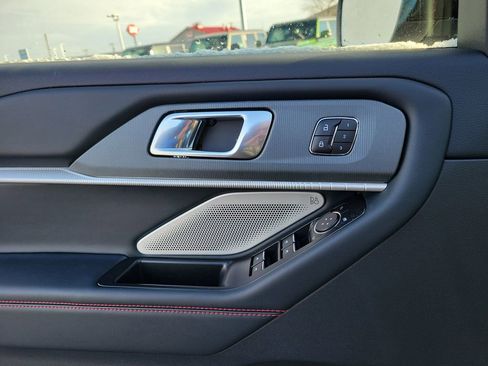 New 2026 Ford Explorer ST w/ Sun And Sound Package image 18