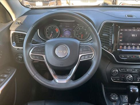 Used 2022 Jeep Cherokee Limited image 7