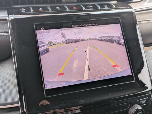 Certified 2023 Jeep Grand Cherokee Laredo w/ MOPAR Finishing Package AWD/4WD image 20
