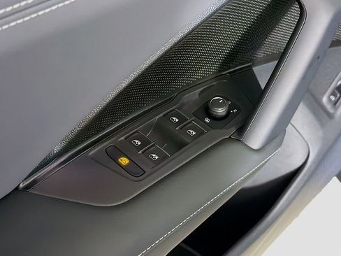 New 2026 Volkswagen Tiguan SE R-Line FWD image 19