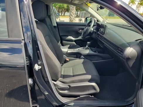 Certified 2024 Honda HR-V LX image 8