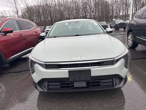 Used 2025 Kia K4 LXS image 4
