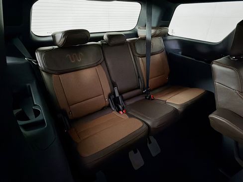 Used 2025 Ford Expedition King Ranch image 30