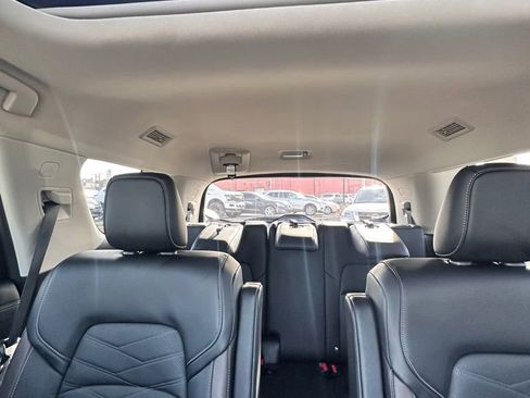 Certified 2024 Nissan Pathfinder Platinum image 32