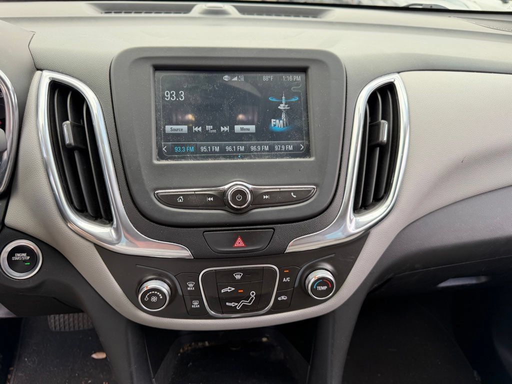 Used 2018 Chevrolet Equinox LS FWD image 26