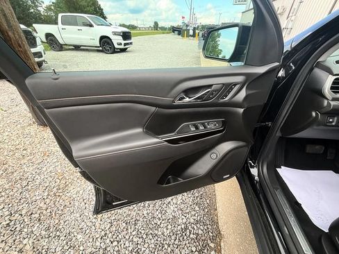 Used 2023 GMC Acadia AT4 w/ Technology Package AWD/4WD image 13