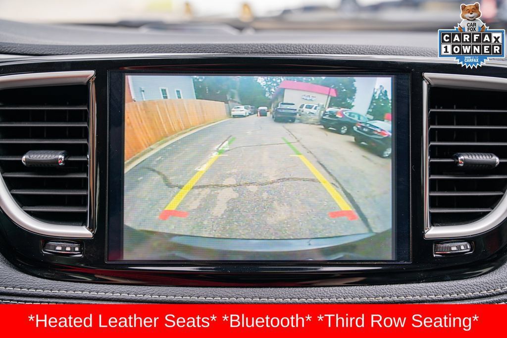 Used 2024 Chrysler Pacifica Limited FWD image 27