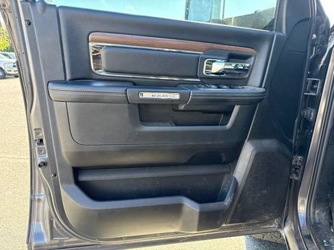 Used 2015 RAM 1500 Laramie w/ Convenience Group AWD/4WD image 9