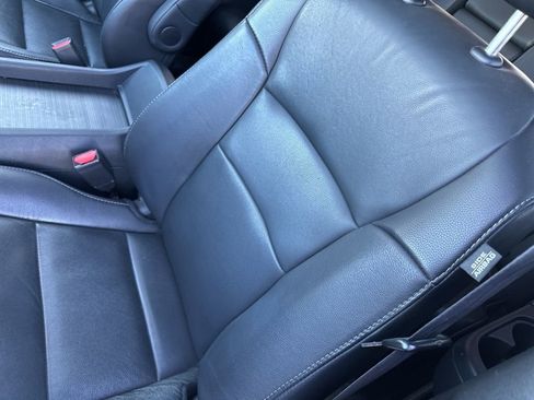 Used 2021 Honda Pilot Special Edition image 3