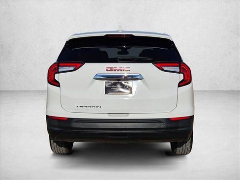 Used 2023 GMC Terrain SLE FWD image 7