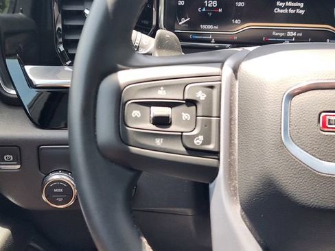 Used 2025 GMC Sierra 1500 SLT RWD image 27