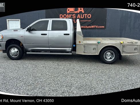 Used 2019 RAM 3500 Tradesman w/ Chrome Appearance Group AWD/4WD image 1