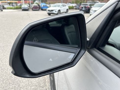 New 2025 Hyundai Ioniq 5 SEL image 13