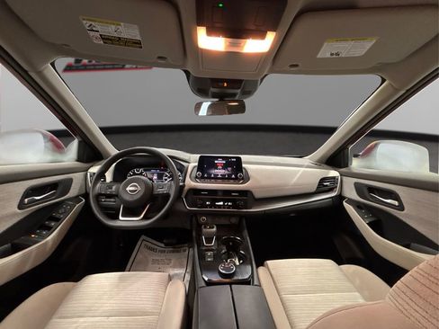 Used 2023 Nissan Rogue SV image 26