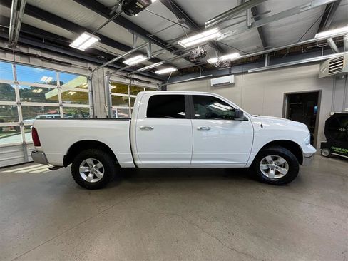 Used 2018 RAM 1500 Classic SLT w/ Protection Group AWD/4WD image 7