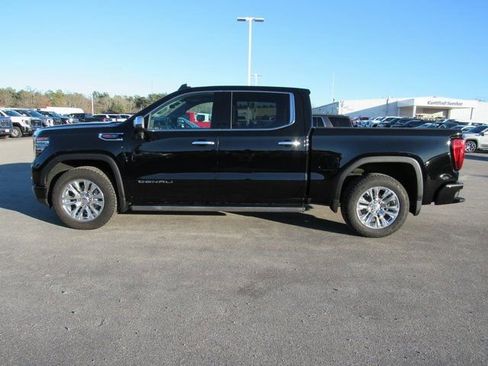 Used 2023 GMC Sierra 1500 Denali w/ Technology Package image 3