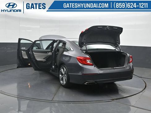 Used 2018 Honda Accord Touring image 57