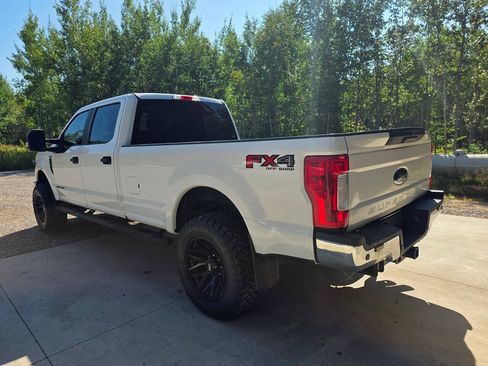 Used 2019 Ford F250 XL w/ Power Equipment Group AWD/4WD image 5