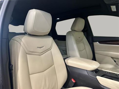 Used 2018 Cadillac XT5 Premium Luxury AWD/4WD image 26
