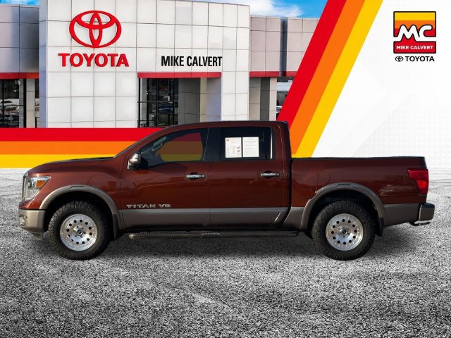 Used 2018 Nissan Titan Platinum Reserve w/ Platinum Utility Package AWD/4WD image 10