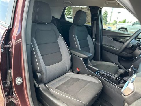 Used 2022 Chevrolet TrailBlazer LT w/ LPO, Blackout Package AWD/4WD image 17