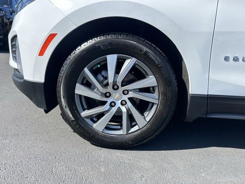Certified 2023 Chevrolet Equinox LT image 9