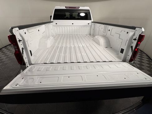 Used 2024 Chevrolet Silverado 3500 LT AWD/4WD image 25