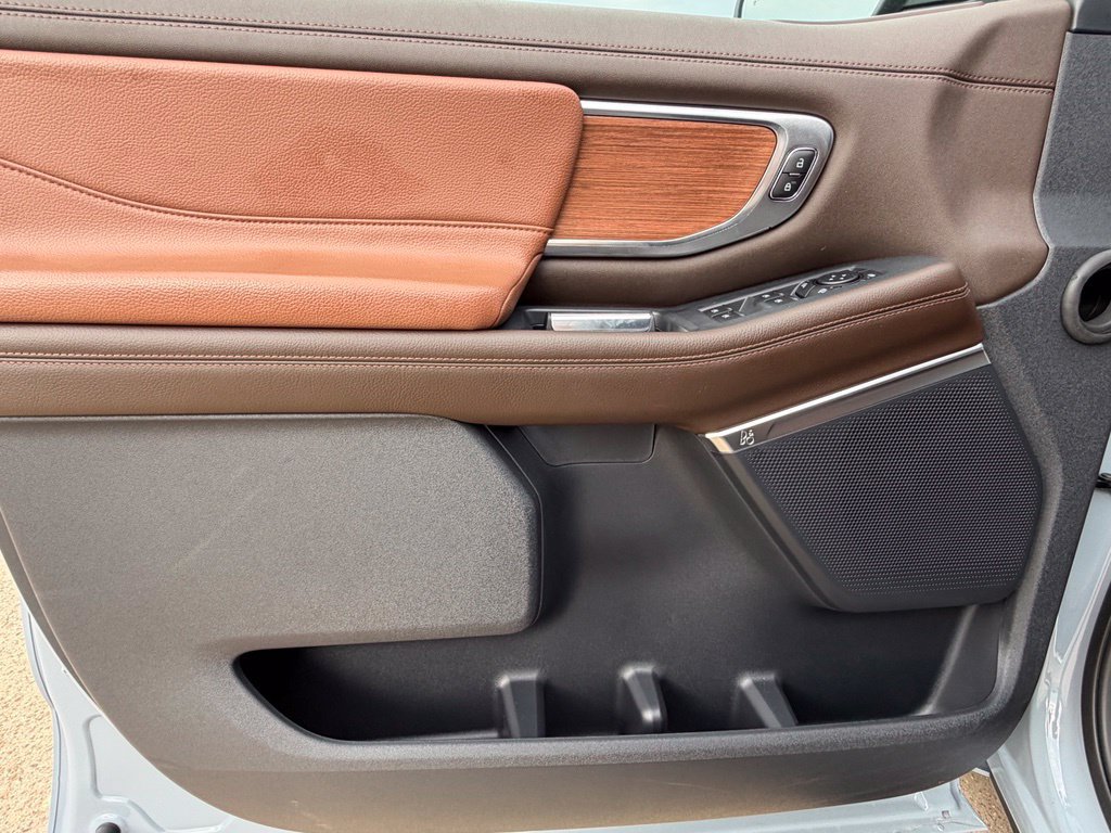 New 2027 Ford Expedition Max King Ranch RWD image 16