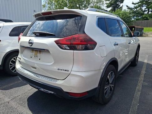 Used 2019 Nissan Rogue SV w/ Premium Package AWD/4WD image 7
