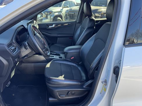 Certified 2023 Ford Escape ST-Line w/ Tech Pack #1 image 15