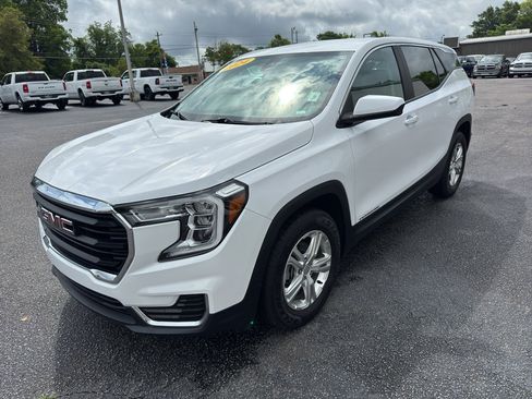 Used 2024 GMC Terrain SLE FWD image 5
