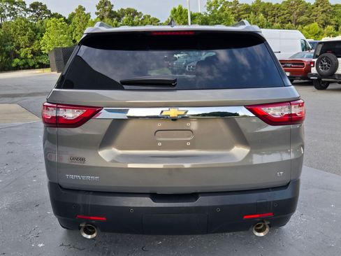 Used 2018 Chevrolet Traverse LT FWD image 6