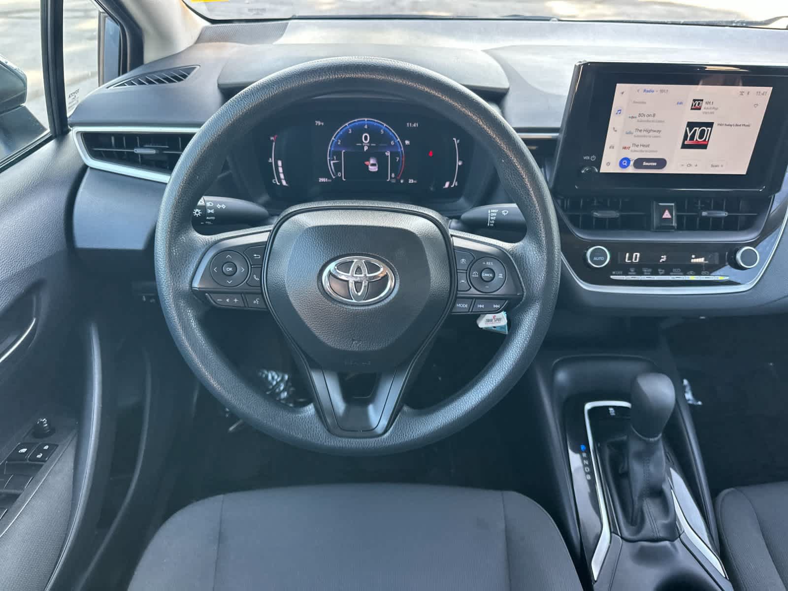 Used 2026 Toyota Corolla LE FWD image 15