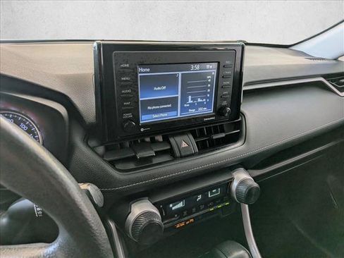 Used 2021 Toyota RAV4 LE w/ Carpet Mat Package (TMS) FWD image 8