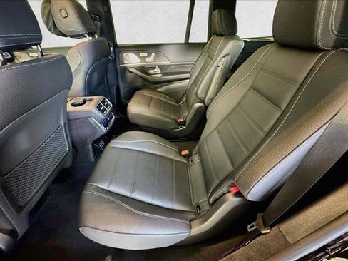 New 2026 Mercedes-Benz GLS 580 4MATIC image 22
