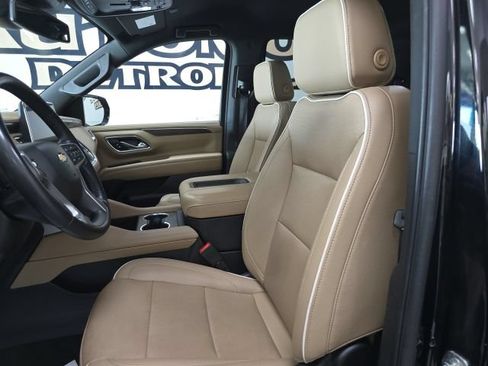 Used 2024 Chevrolet Tahoe Premier AWD/4WD image 19