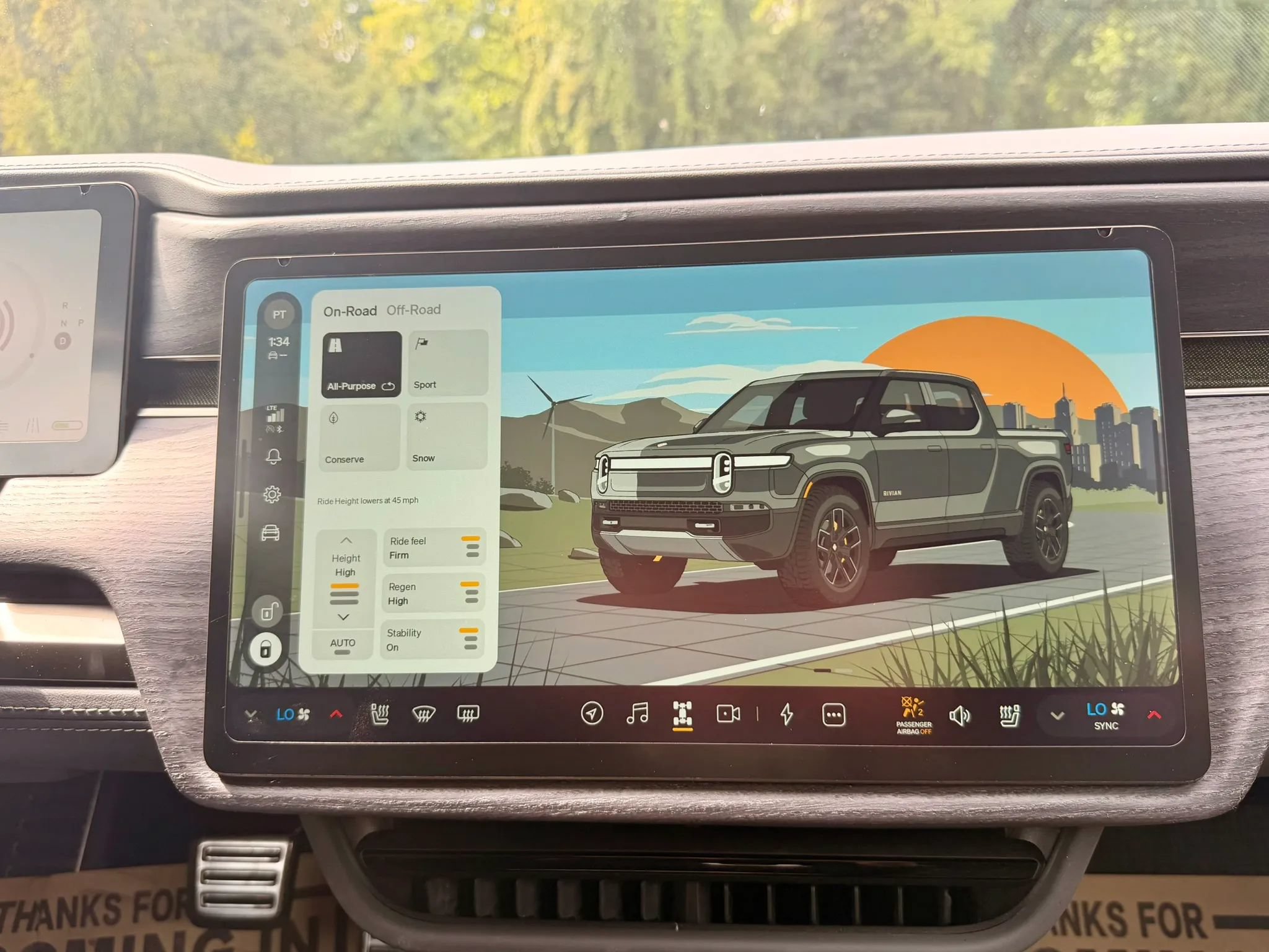 Used 2022 Rivian R1T Adventure AWD/4WD image 26