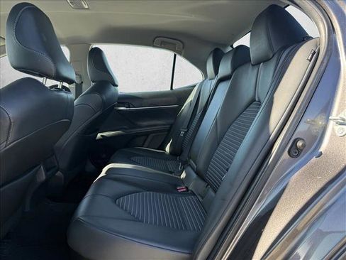 Used 2022 Toyota Camry SE image 15