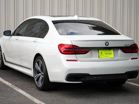 Used 2019 BMW 740i w/ M Sport Package RWD image 52