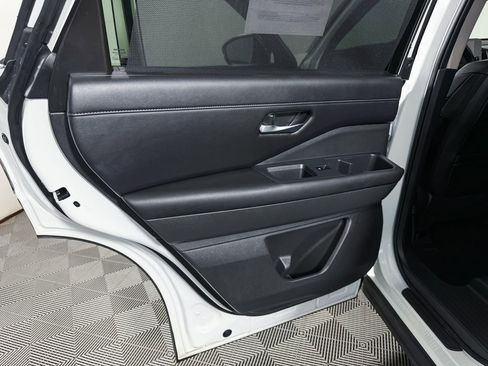 Certified 2024 Nissan Pathfinder SL AWD/4WD image 41