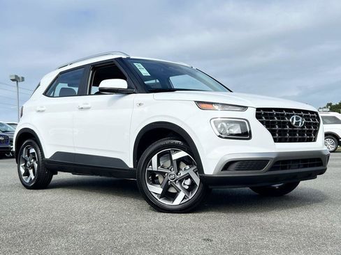 New 2026 Hyundai Venue SEL image 2