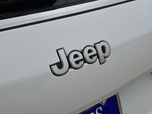Used 2024 Jeep Grand Cherokee L Limited w/ Luxury Tech Group II AWD/4WD image 12