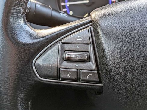 Used 2017 INFINITI Q50 Signature Edition w/ All Weather Package (L93) image 24