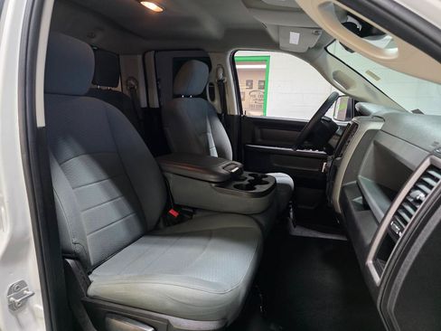 Used 2019 RAM 1500 Express w/ Express Value Package AWD/4WD image 24