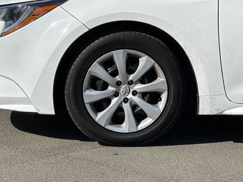 Used 2024 Toyota Corolla LE FWD image 22