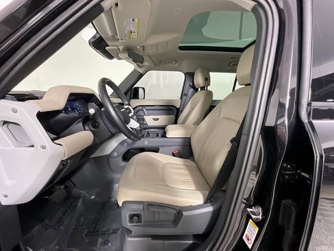 Used 2020 Land Rover Defender 110 S image 16