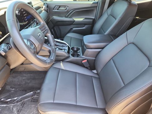 Used 2023 Chevrolet Colorado Trail Boss w/ Advanced Trailering Package AWD/4WD image 10