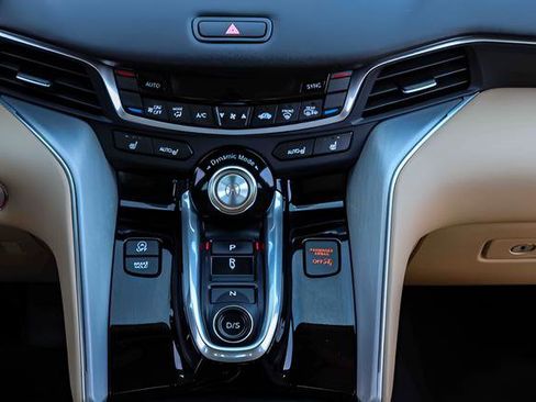 Used 2023 Acura TLX w/ Technology Package image 13